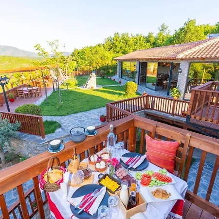 Hotel Bujtina Rragam