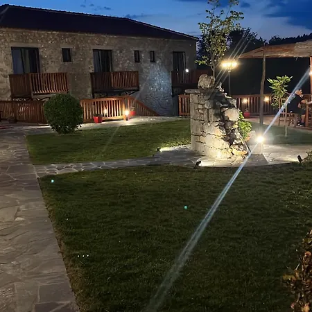 Bujtina Hotel *