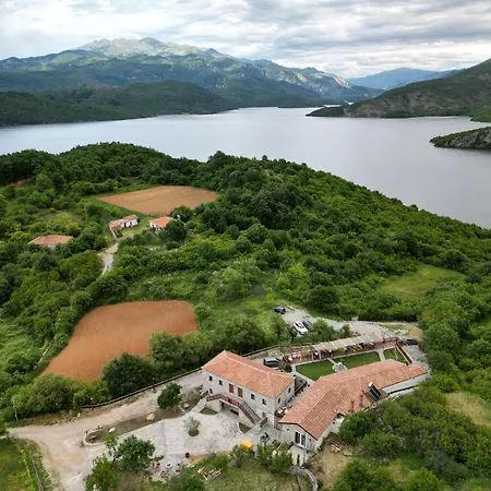 Bujtina Hotel Rragam